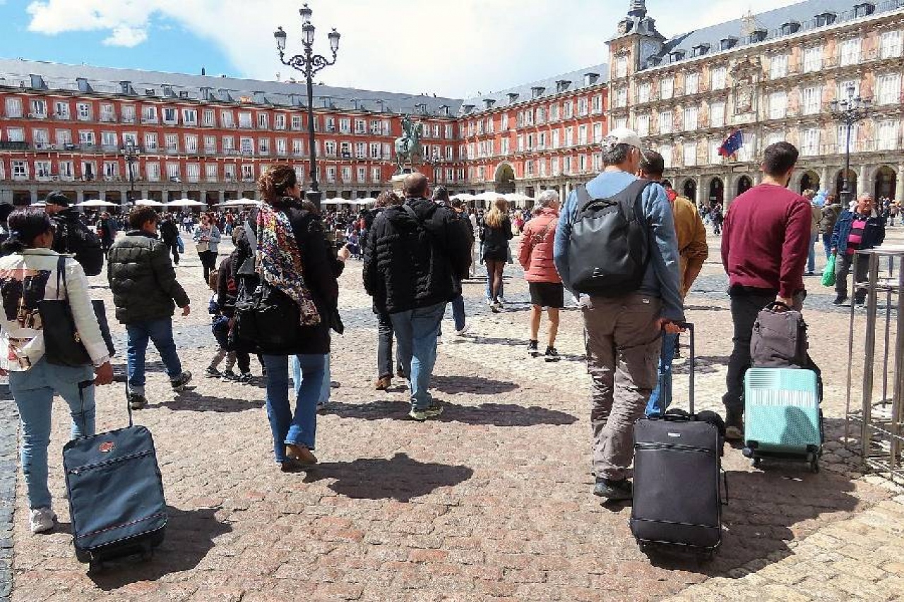 España embolsará 135.800 millones de euros de sus 98 millones de visitantes extranjeros