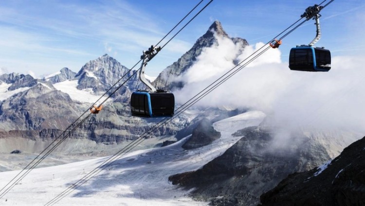 Un teleférico une Suiza e Italia a 3.500 metros de altura