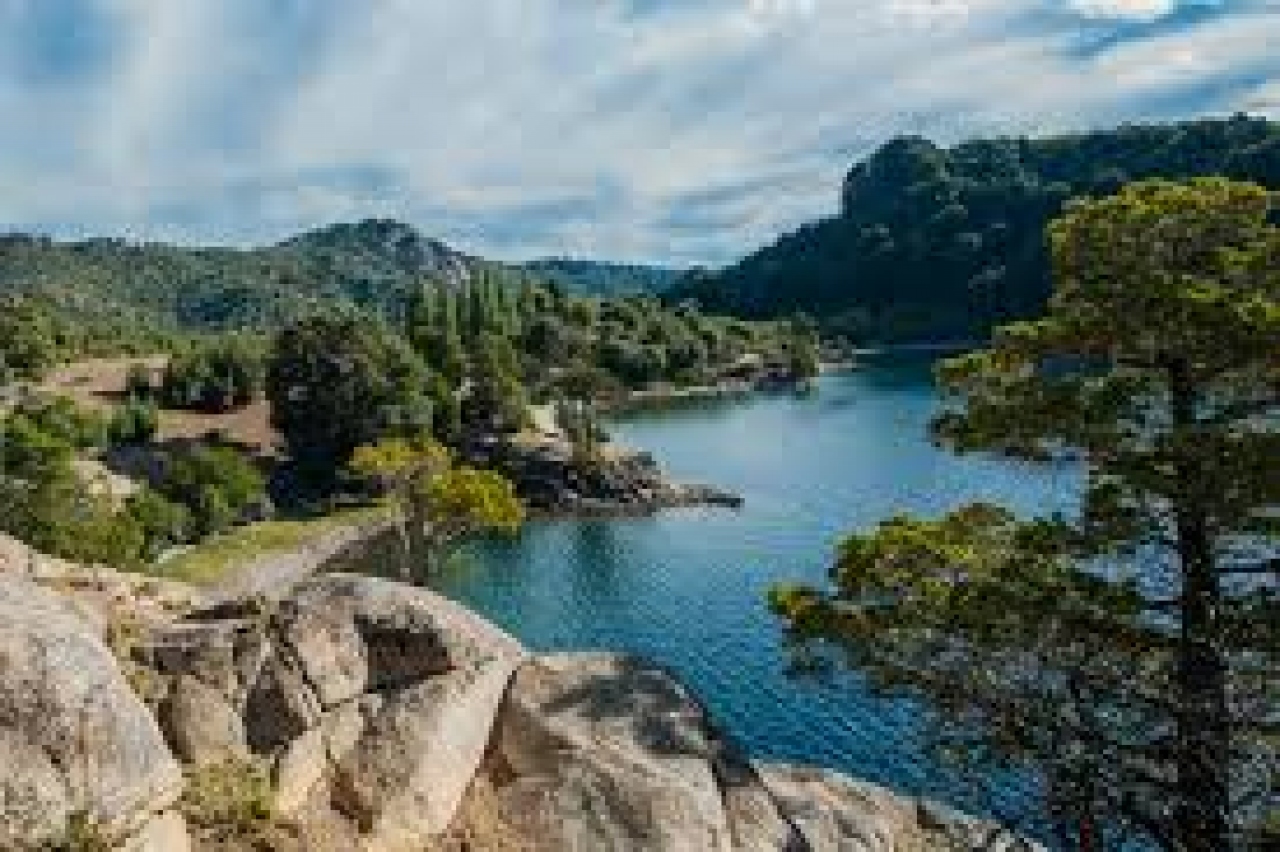 Villa Pehuenia creció como joya patagónica para el turismo de naturaleza