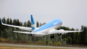 Aerolíneas Argentinas tendrá cinco nuevos vuelos entre Buenos Aires y Montevideo