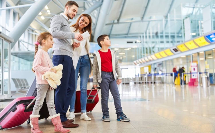 Niños con y sin vacunas harán turismo sin restricciones